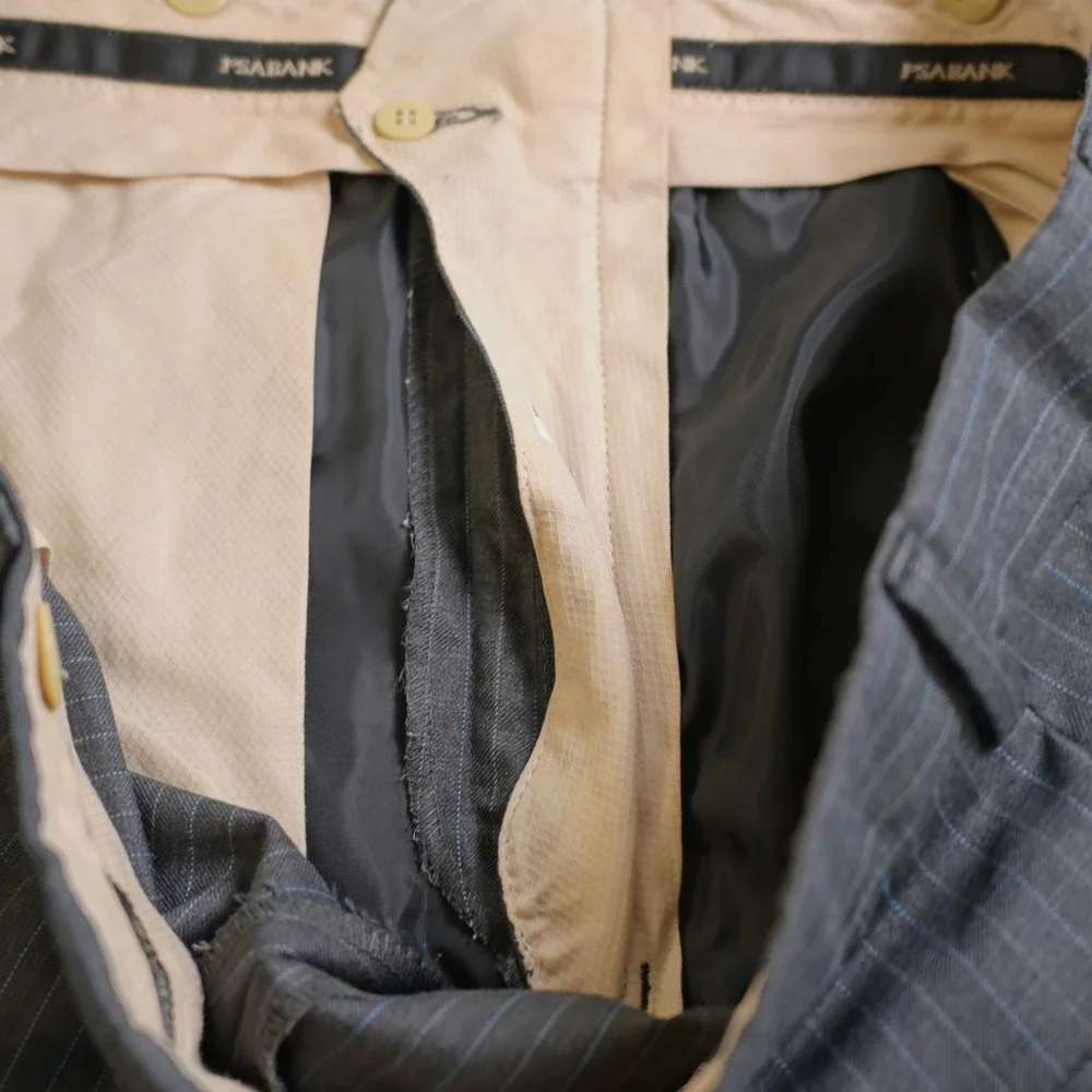 Jos A Bank Signature Gordon Wool Gray Striped 2 Piece Suit 42R  37 / 30 High Ris